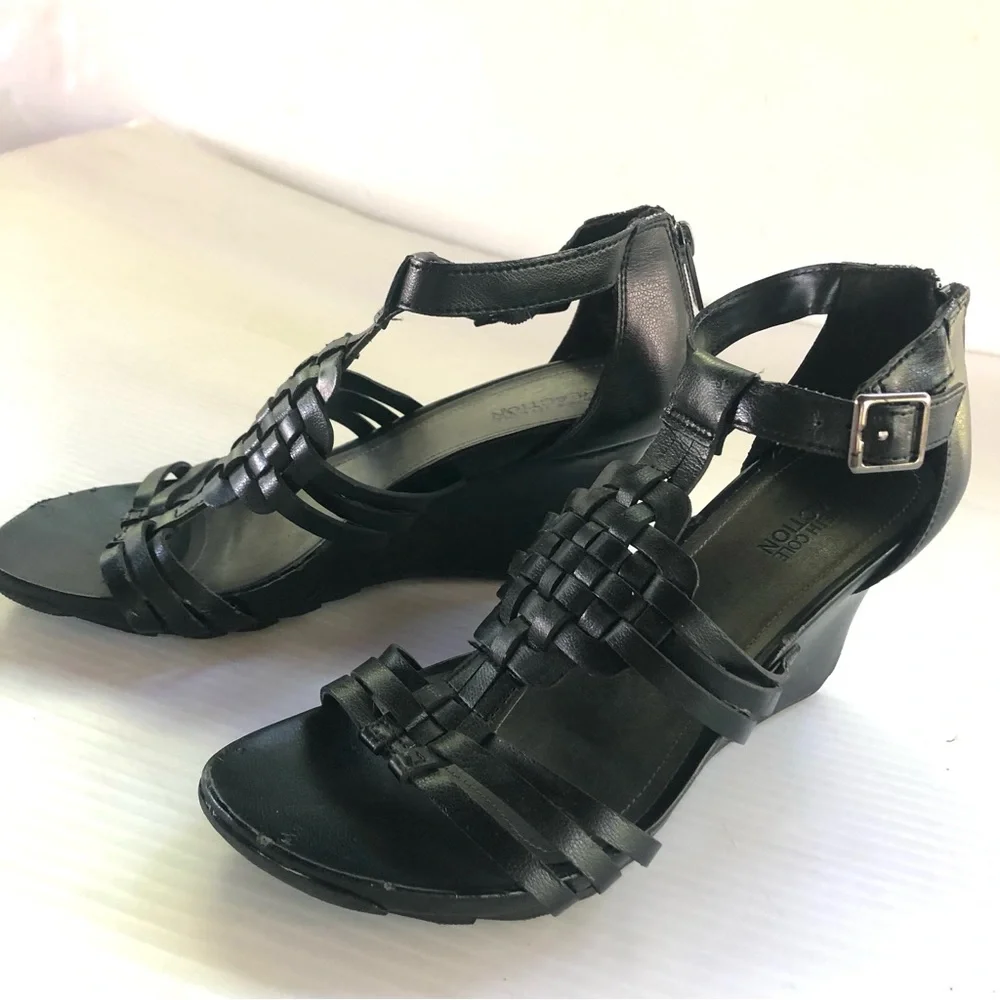 Reaction Kenneth Cole Black Strappy Wedge 7.5 - Picture 4 of 10